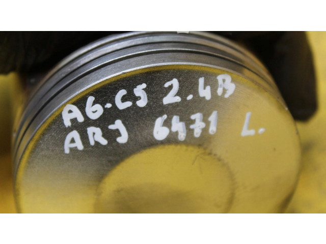  Поршень с шатуном    Audi A6 S6 C5 4B  