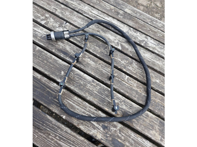 Vstřikovací lišta Audi A6 S6 C6 4F