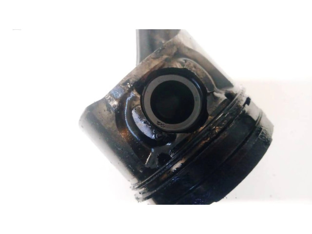 Поршень с шатуном Mazda 3 I для дизельного двигателя 1.6