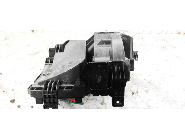 Pojistková skříňka Nissan X-Trail T31 2007