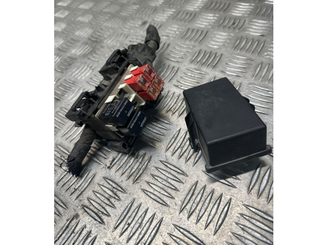 Блок предохранителей  P68101275AB, 275AB   Jeep Grand Cherokee    