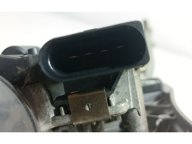 Моторчик дворников 1137328405, 30784982    Volvo S40