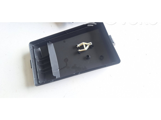 Блок предохранителей  5Q0907361D   Volkswagen Golf Sportsvan    