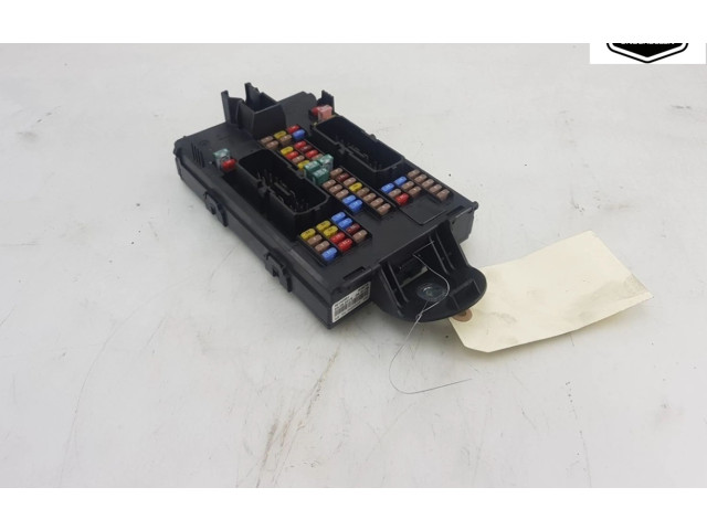 Блок предохранителей 32142591 Volvo XC90