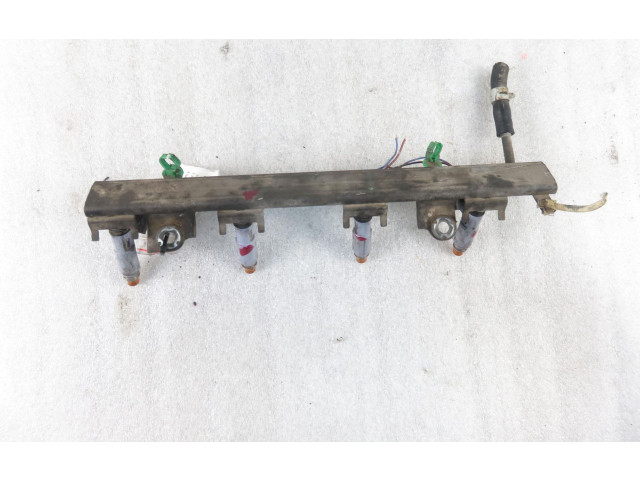 Vstřikovací lišta Suzuki Ignis M13A