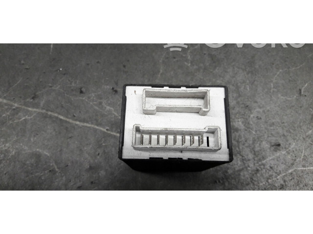 Блок управления двигателем Блок управления 9609596780   Peugeot 605