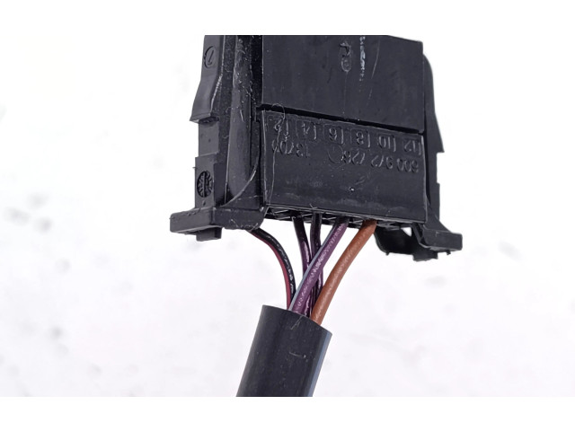 Зеркало электрическое Volkswagen Jetta VI 2011 - 2018 года