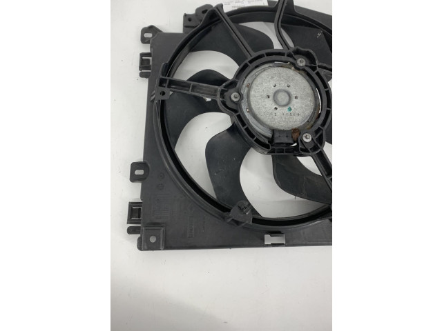 Вентилятор радиатора         Renault Clio III 