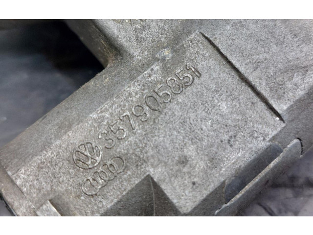 Руль Seat Ibiza II (6k) 1999 - 2002 года 357905851, 6K6953499