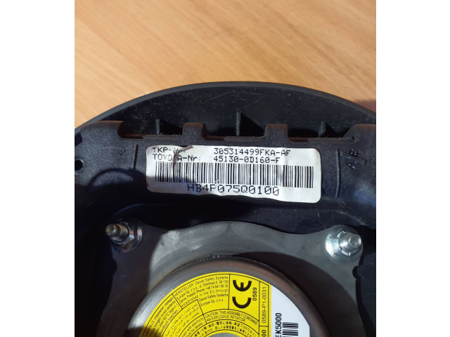 Подушка безопасности водителя 45130-0D160-F   Toyota Yaris