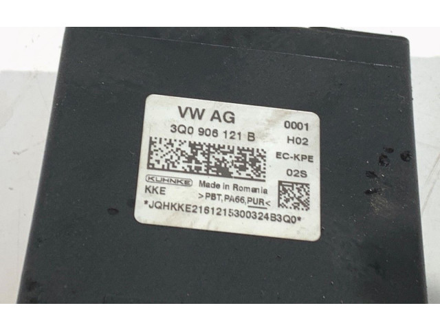 Блок управления 3Q0906121B   Skoda Octavia Mk3 (5E)