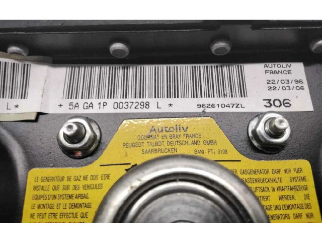 Подушка безопасности водителя 96261047ZL   Peugeot 306