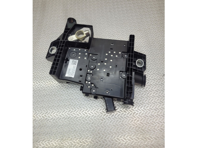 Блок предохранителей 32200334   Volvo XC40    