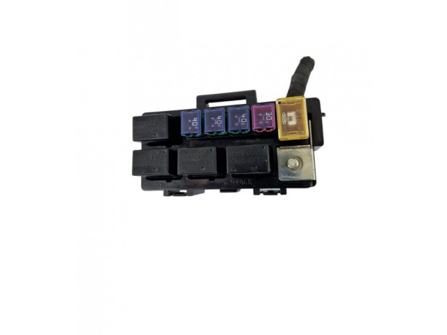 Pojistková skříňka Opel Antara 2007