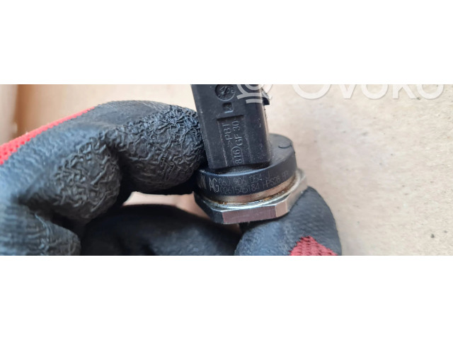 Топливная рампа 06J906054J Audi Q3 F3 для двигателя DKTA DKT