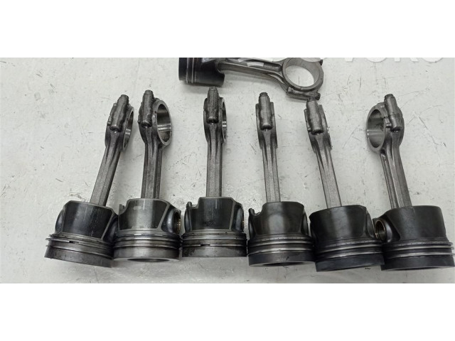 Шатун Volkswagen PASSAT B8