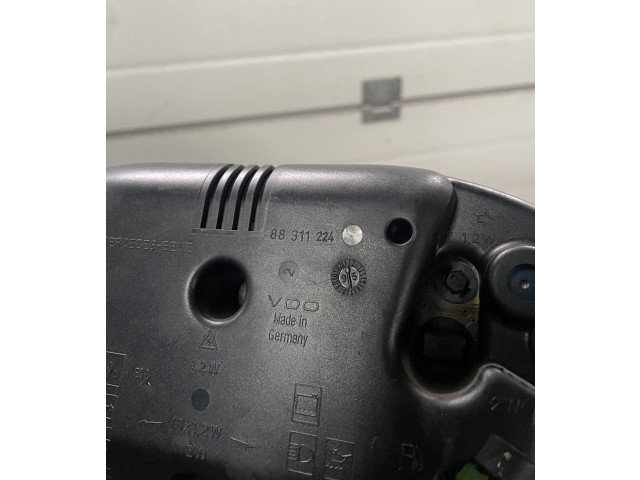 Přístrojová deska  Mercedes-Benz C W202 1997 87001311, 110008558  