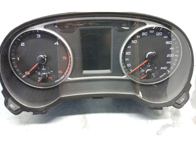 Панель приборов 8X0920930P   Audi A1       