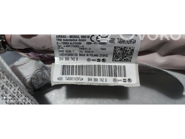 Боковая подушка безопасности 8X4880742B   Audi S1