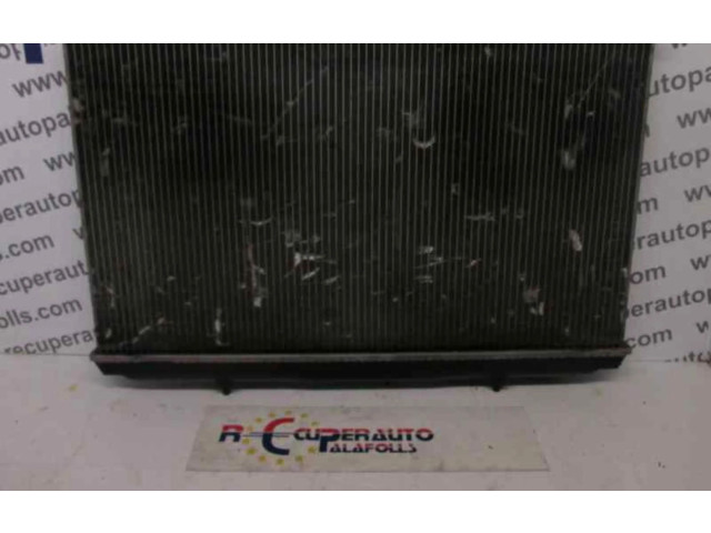 Радиатор охлаждающей жидкости Nissan Almera