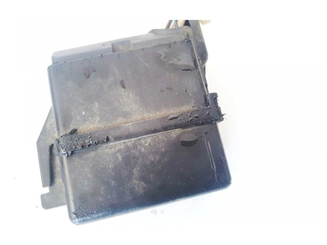 Pojistková skříňka Subaru Legacy 2012