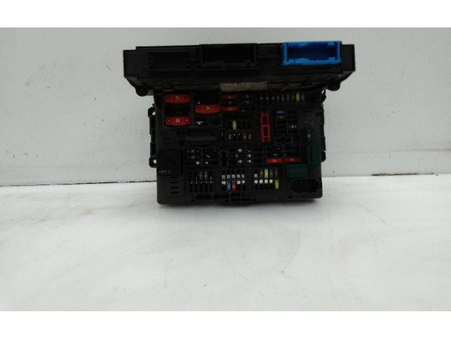 Pojistková skříňka 911944605 BMW X1 E84 2011