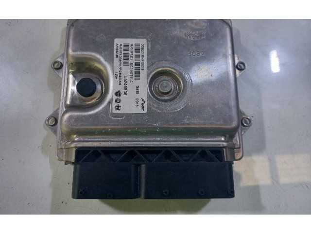 Блок управления двигателем Блок управления 95513916, 55246936   Opel Combo D