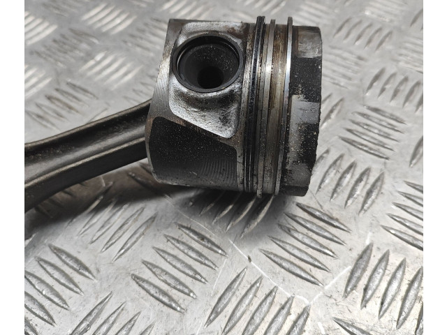 Píst 03G107065C, 038105401J Seat Leon (5F) CEGA