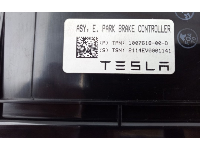 Модуль управления ручным тормозом 100761800D, 100761800D   Tesla Model S
