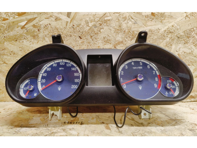 Přístrojová deska Maserati Quattroporte 2006 219394