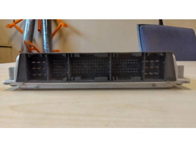 Řídící jednotka NNN100720, 0281010300 Land Rover Freelander 2001