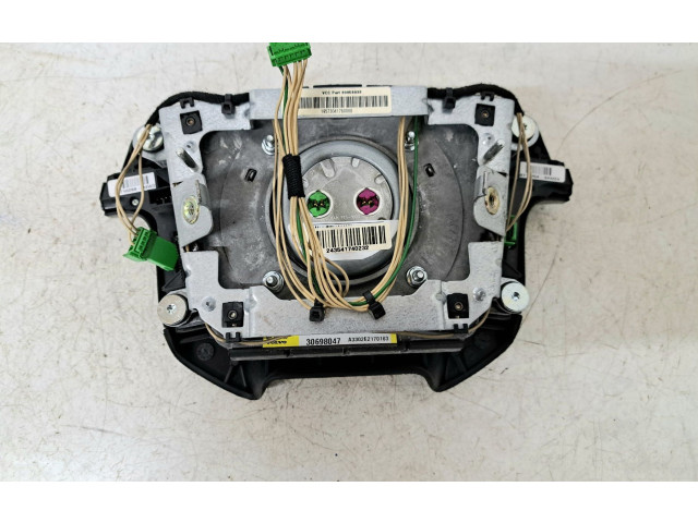 Подушка безопасности водителя 30698047   Volvo V70