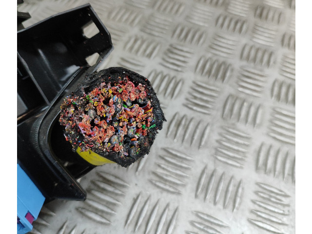 Pojistková skříňka 4M0971845B Audi Q7 4M 2017