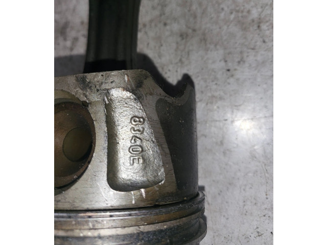 Поршень с шатуном 8340F Jeep Grand Cherokee (WK)