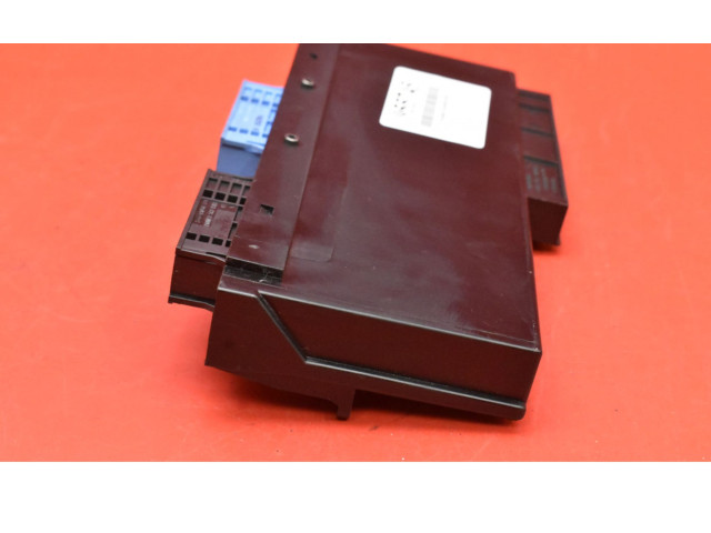 Блок комфорта 10681810, 10681810   BMW X3 E83   