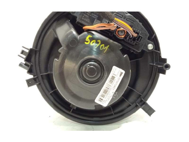 Вентилятор печки 5Q1819021H, 5WA907521 Audi Q3 F3