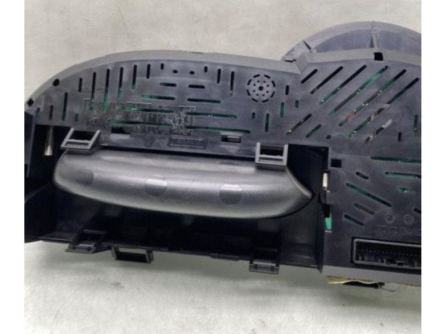 Панель приборов 8200725329 Renault Twingo II