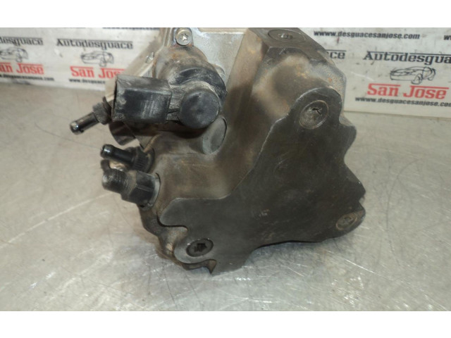 Vstřikovací čerpadlo 057145100B Audi A8 S8 D2 4D