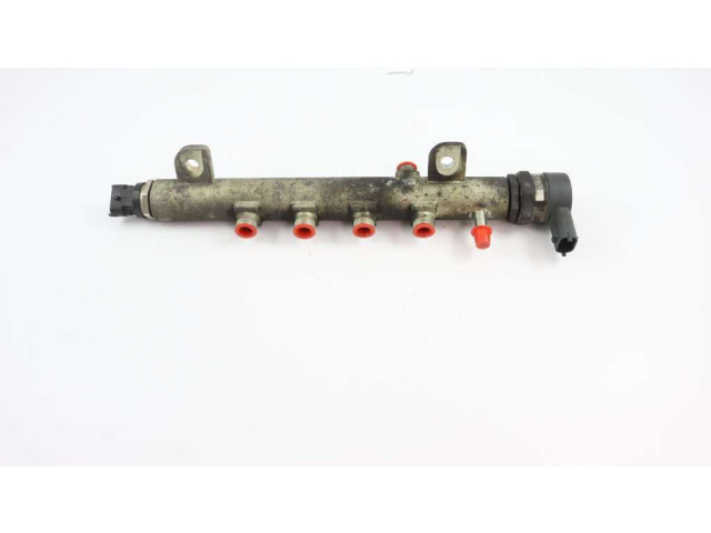 Топливная рампа 93192283 Saab 9-3 Ver2