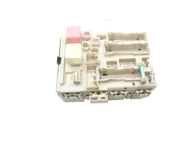 Pojistková skříňka 827300F330 Toyota Verso-S 2014