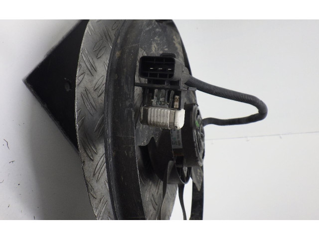 Вентилятор радиатора 3J163214 KIA Ceed