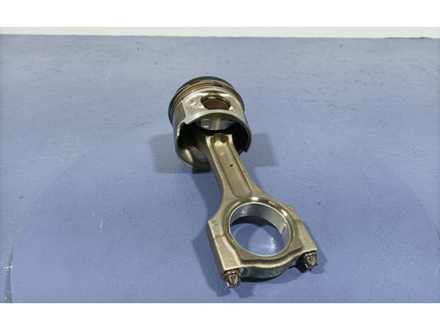 Píst 7810825, 7810825   BMW X1 E84     