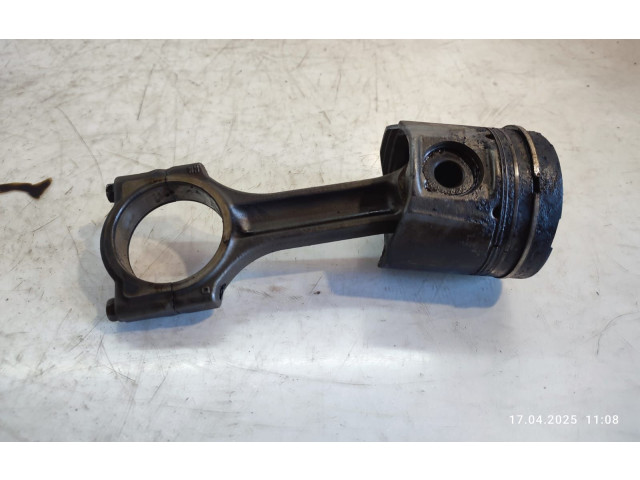 Píst Renault Espace III