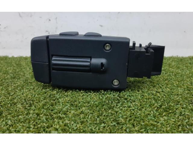 Блок управления 8200058695 Renault Clio II