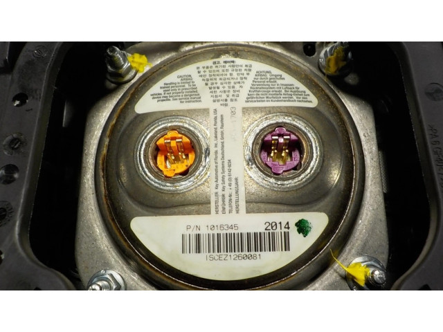 Подушка безопасности водителя 156106834, 01561068340 Alfa Romeo Giulietta