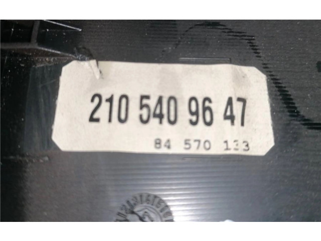 Přístrojová deska Mercedes-Benz E AMG W210 1997 2105409647, 0090059