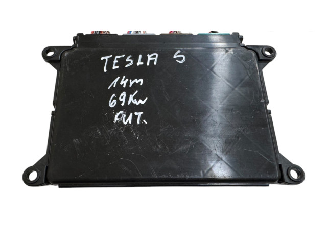 Блок управления климат-контролем 101140000B, 101629AB Tesla Model S