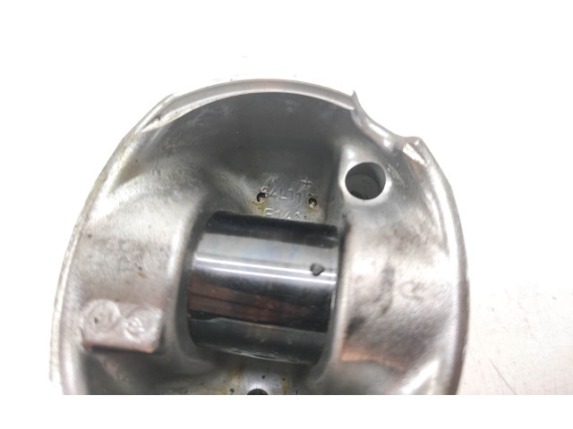 Píst 84L110 BMW 5 GT F07 N57D30A