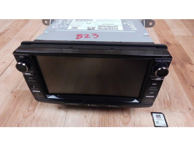 Радио/ проигрыватель CD/DVD / навигация