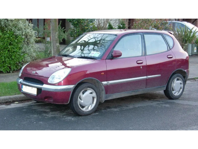 Зеркало электрическое левое Daihatsu Sirion